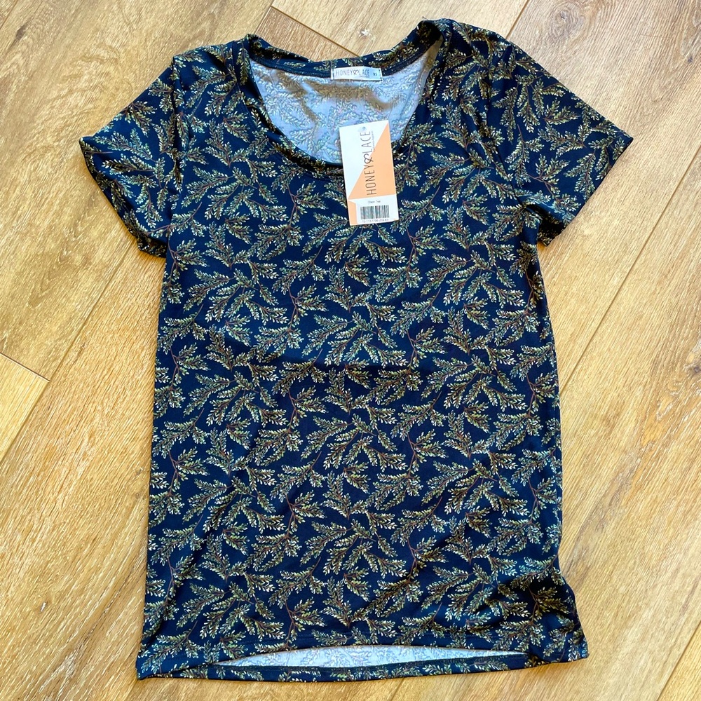 🩵Honey & Lace Pine Needle Dixon Tee